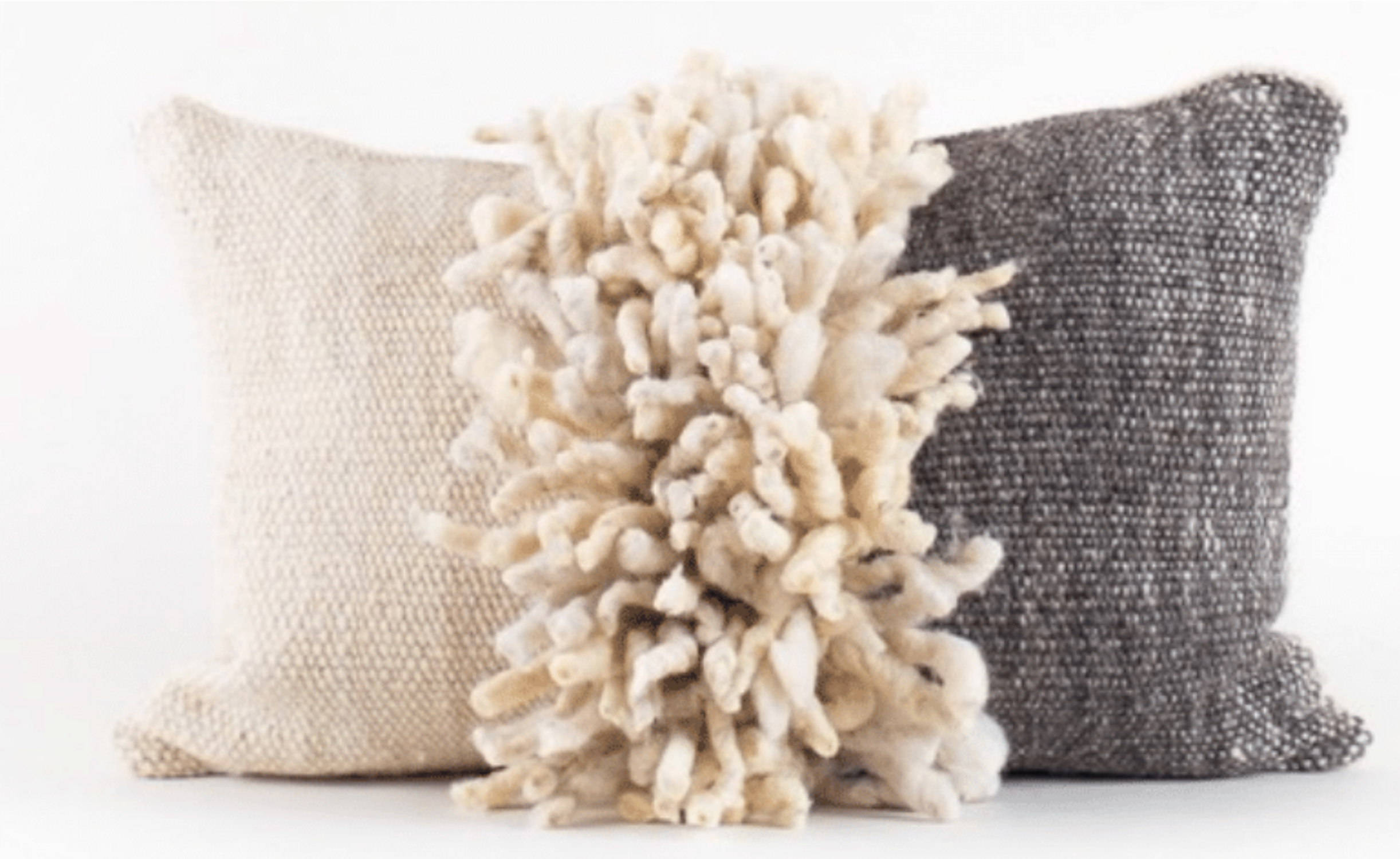 Makun Dreadlocks Pillow White/Grey