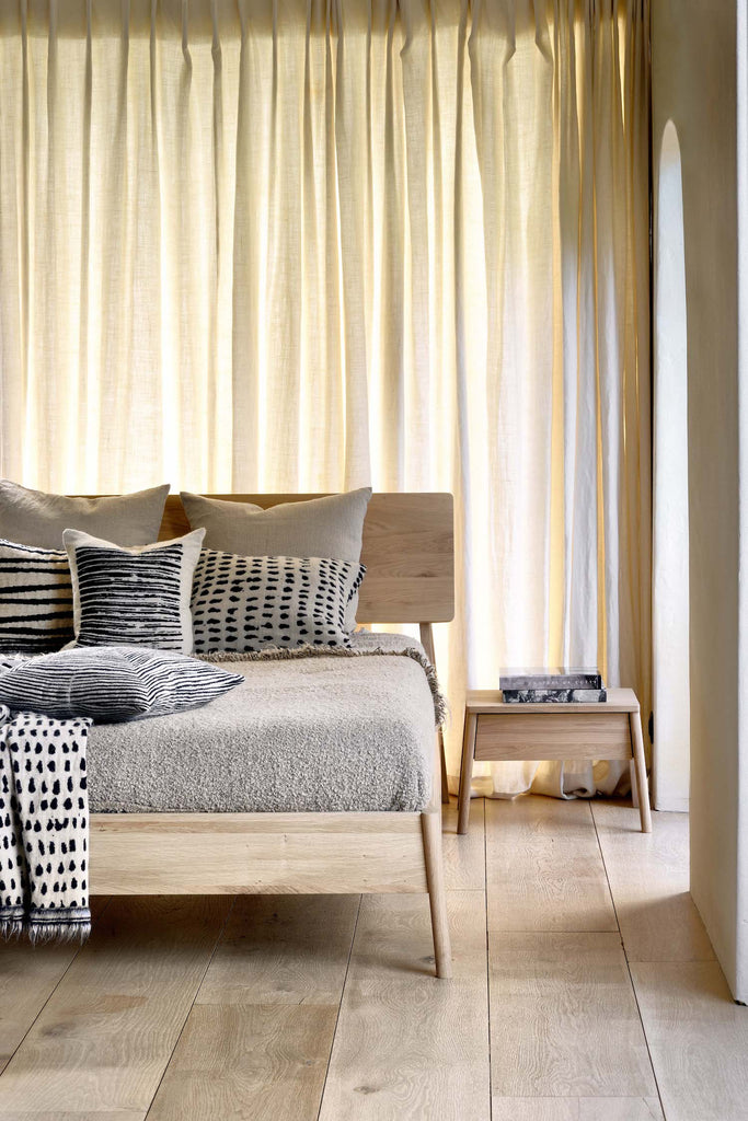 Oak Air Bedside Table | Ethnicraft