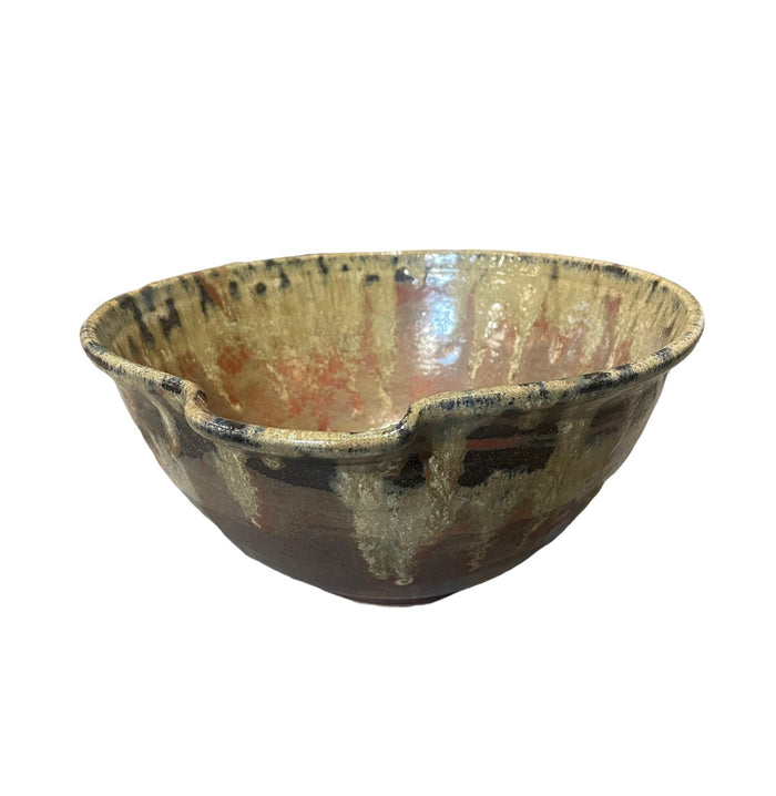 Japanese Pottery Bowl Found in France