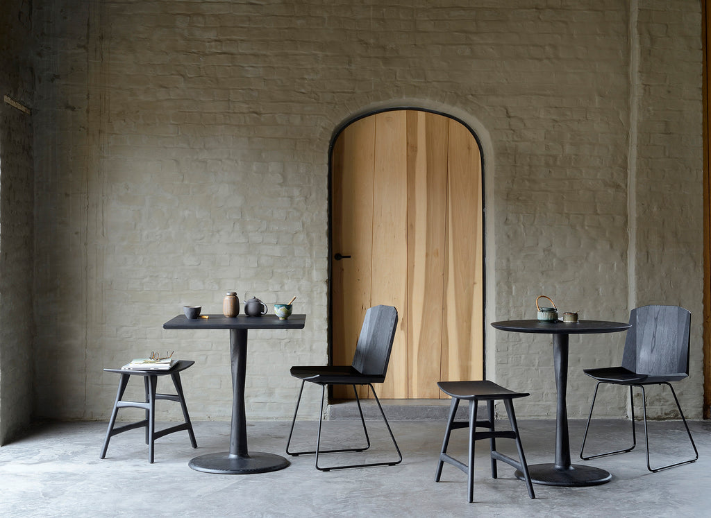 Oak Torsion Black Dining Table | Ethnicraft