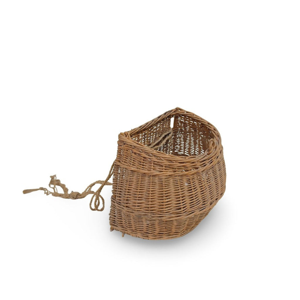 basket with straps