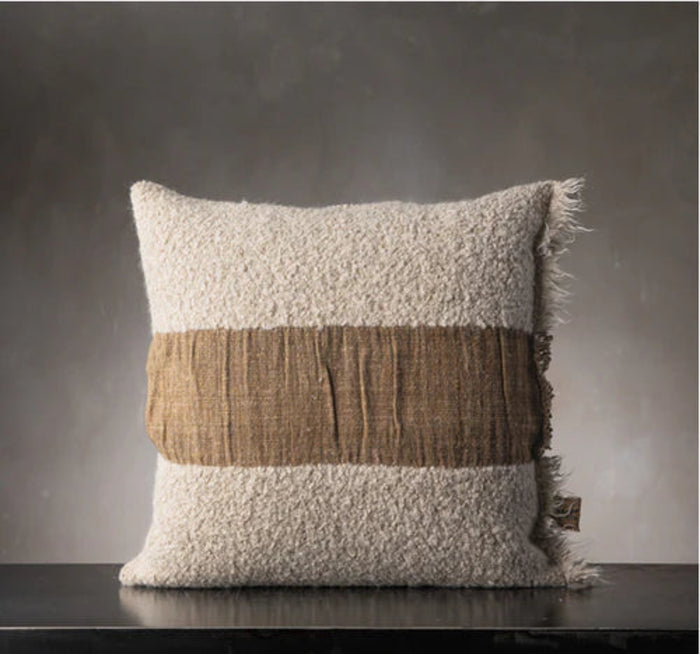 Cimide Pillow - The House of Lyria