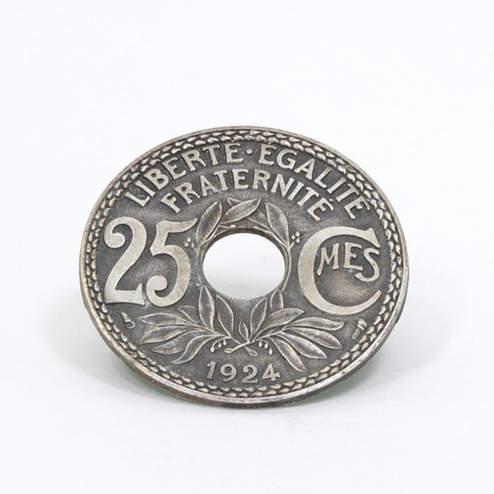Vintage French coaster single circular metal token with central hole, engraved 25 1924
