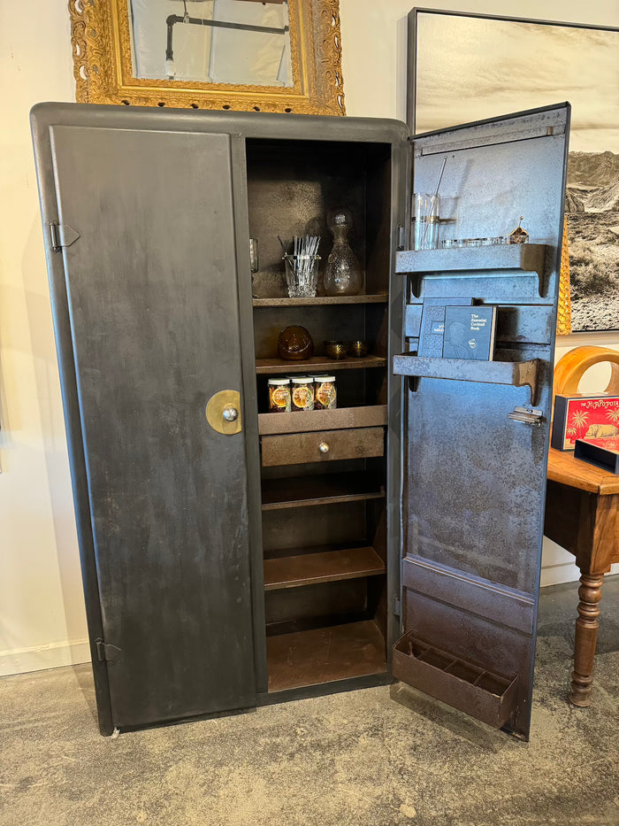 Old French Industrial Cuisine Cabinet