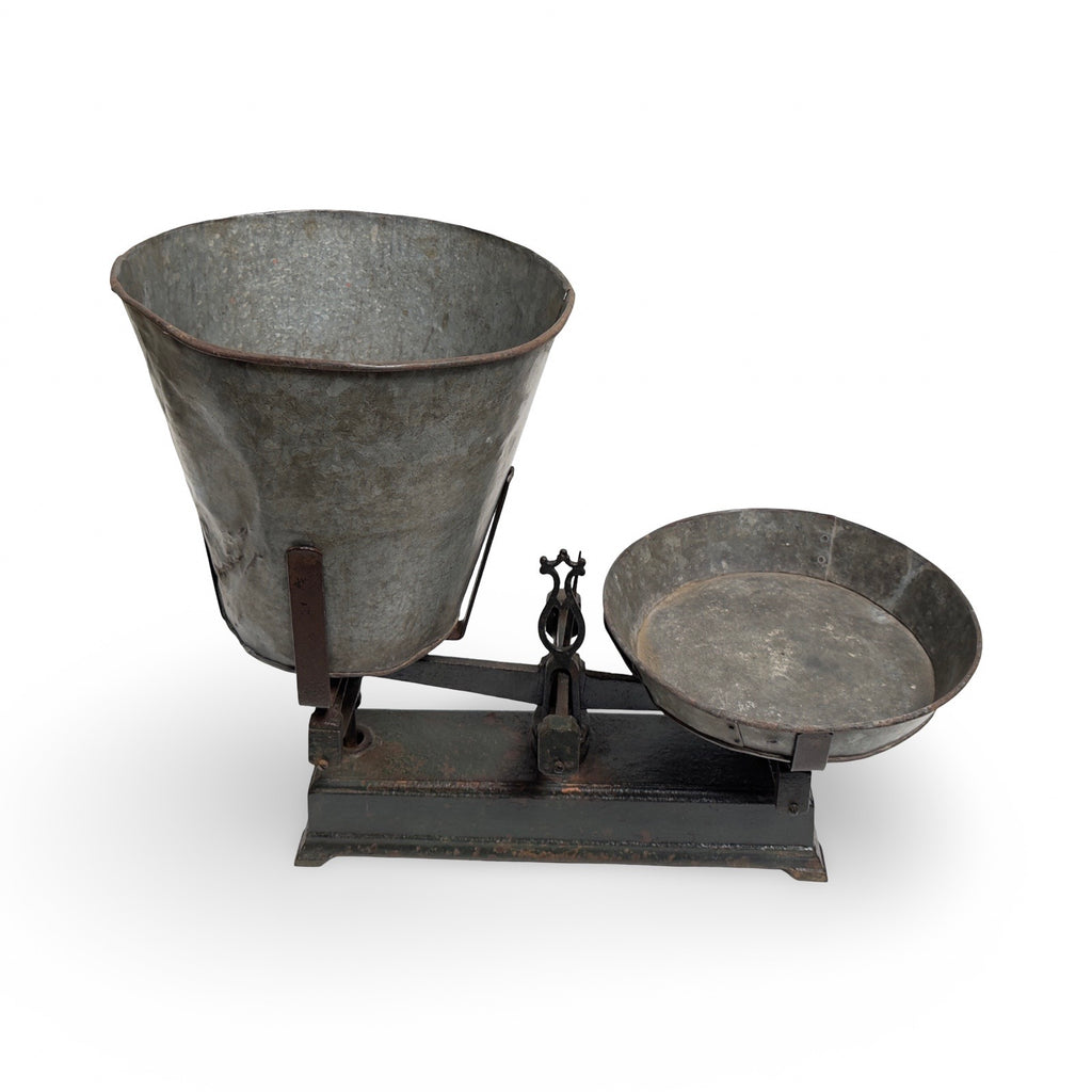 Antique European Scale