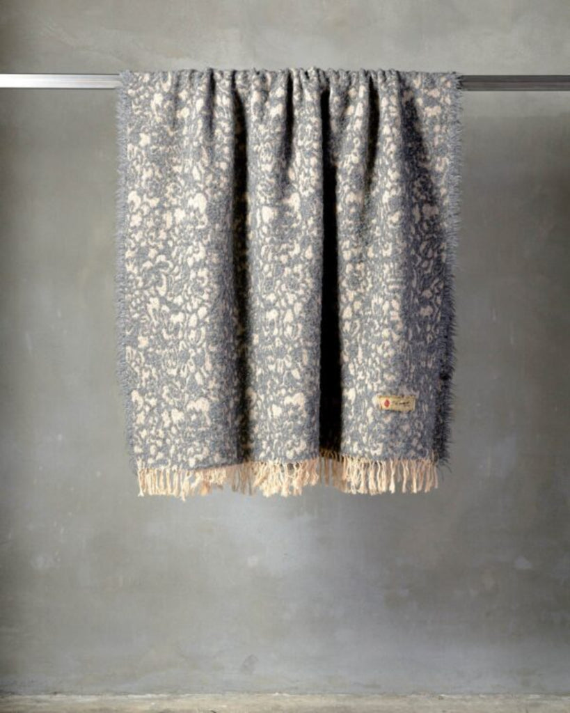 Malghe Throw - The House of Lyria