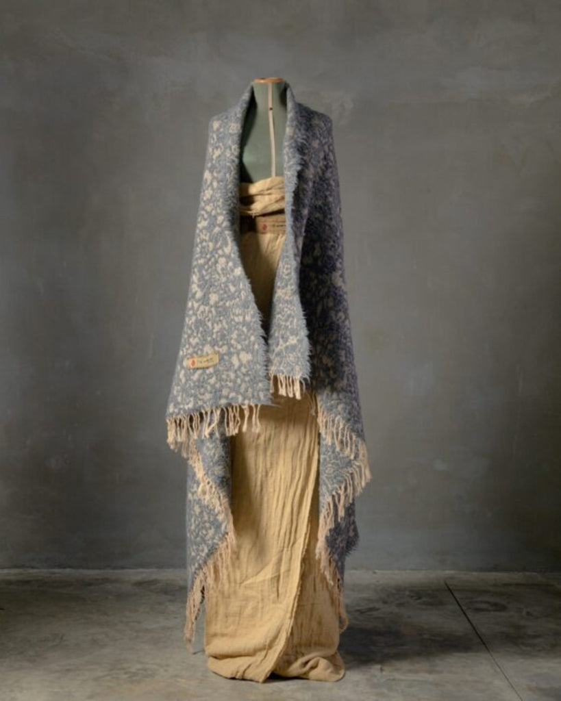 Malghe Throw - The House of Lyria