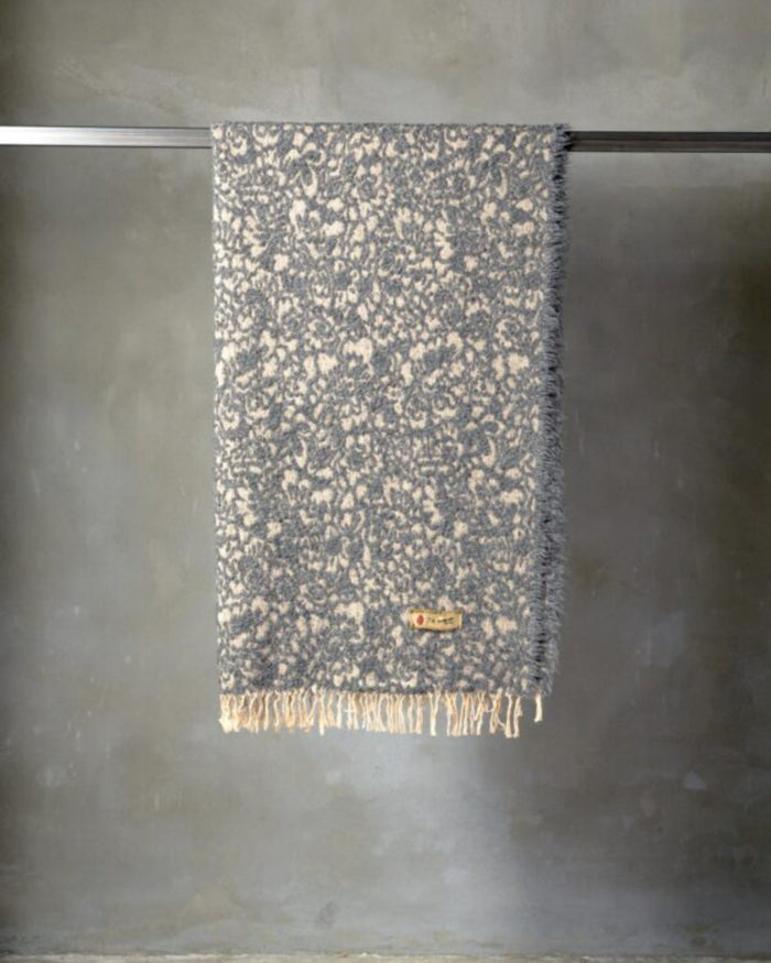 Malghe Throw - The House of Lyria
