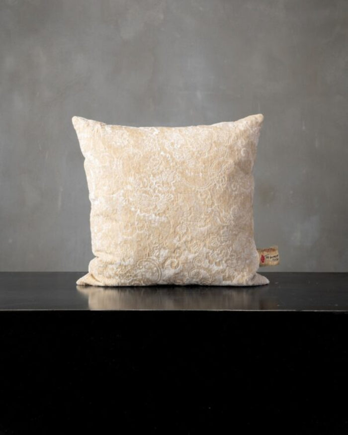 Puperita Pillow - The House of Lyria