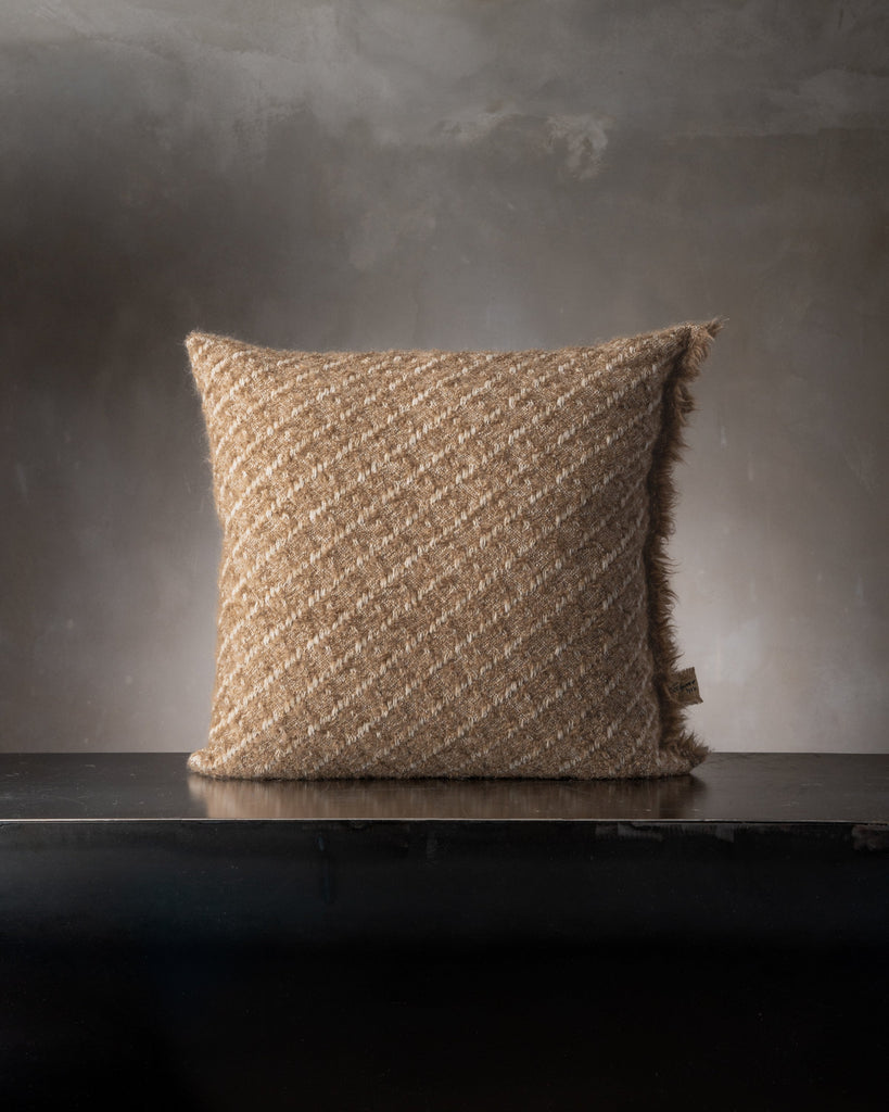 Temperanza Pillow - The House of Lyria