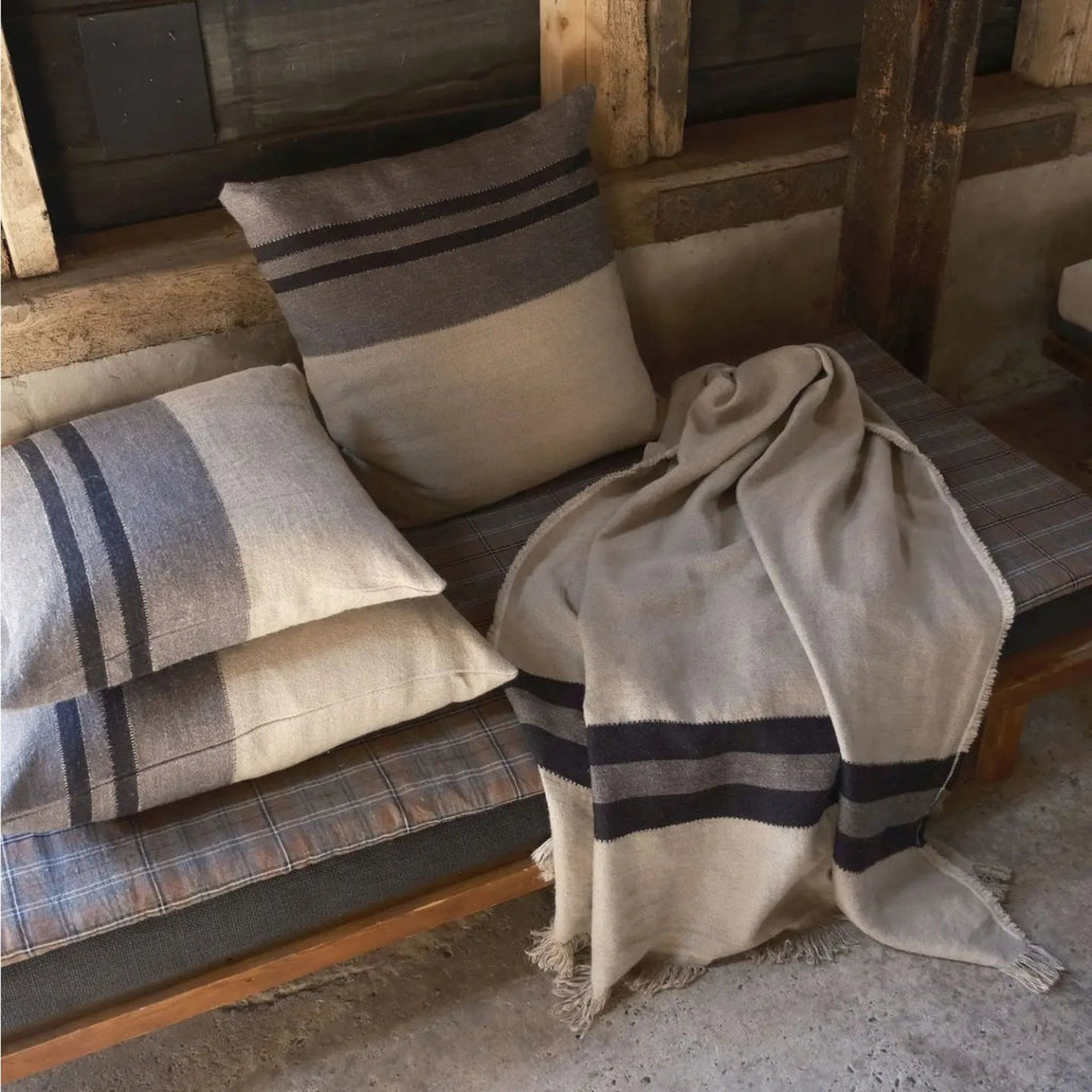 Black House Stripe Throw