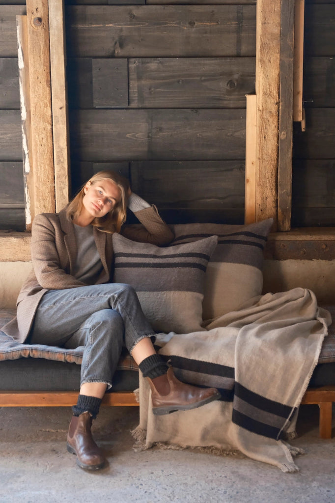Black House Stripe Throw