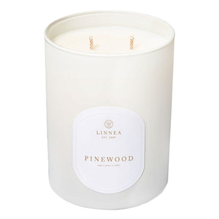 Linnea - Pinewood Candle