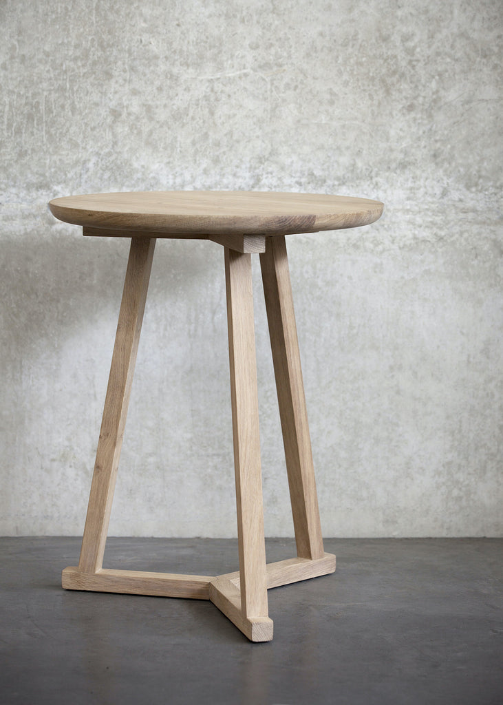 Oak Tripod Side Table - Varnished | ethnicraft