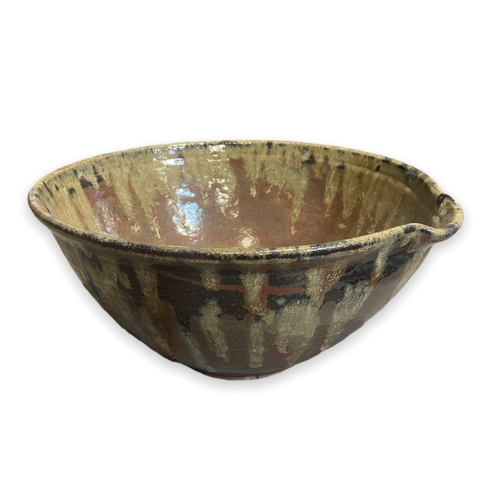 Japanese Pottery Bowl Found in France